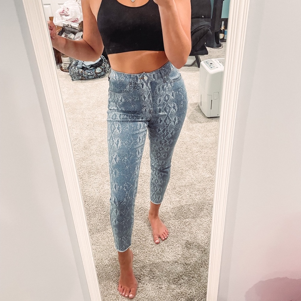 Jennifer Lopez Jeans!